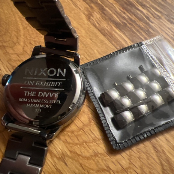 Nixon Watch - The Divvy - Picture 2 of 5